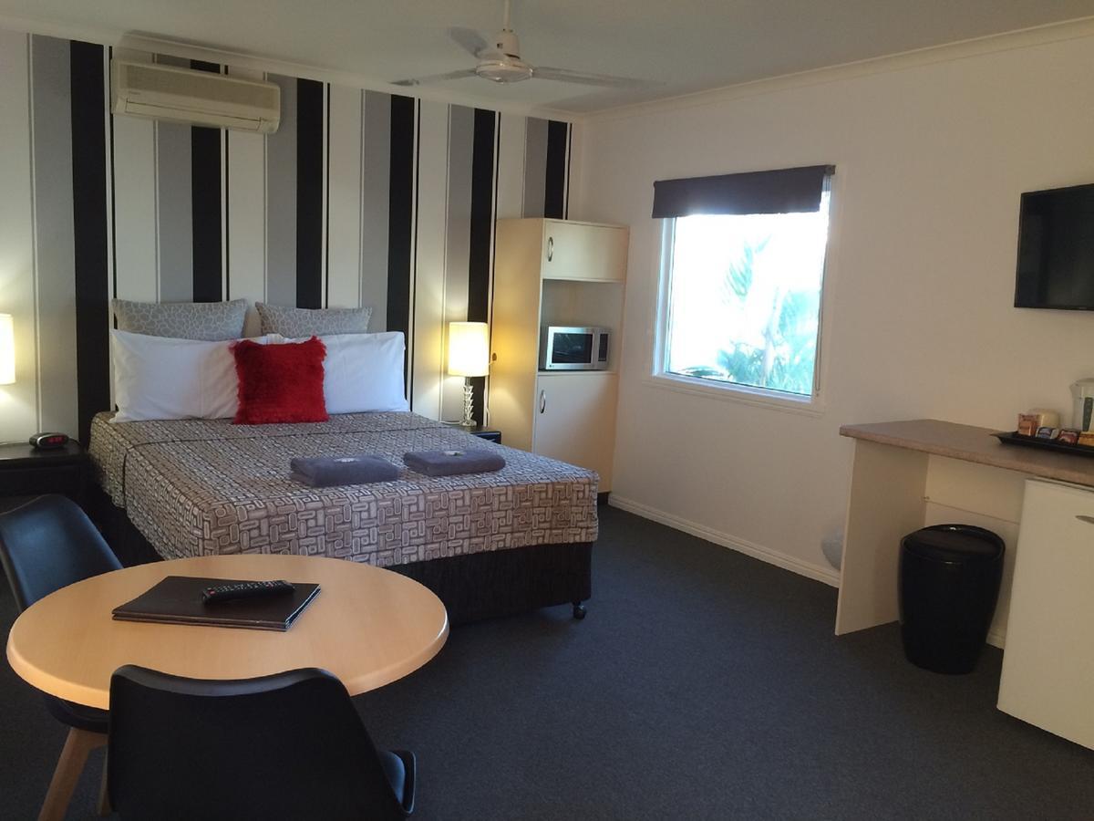 Central Motel Gin Gin Eksteriør billede