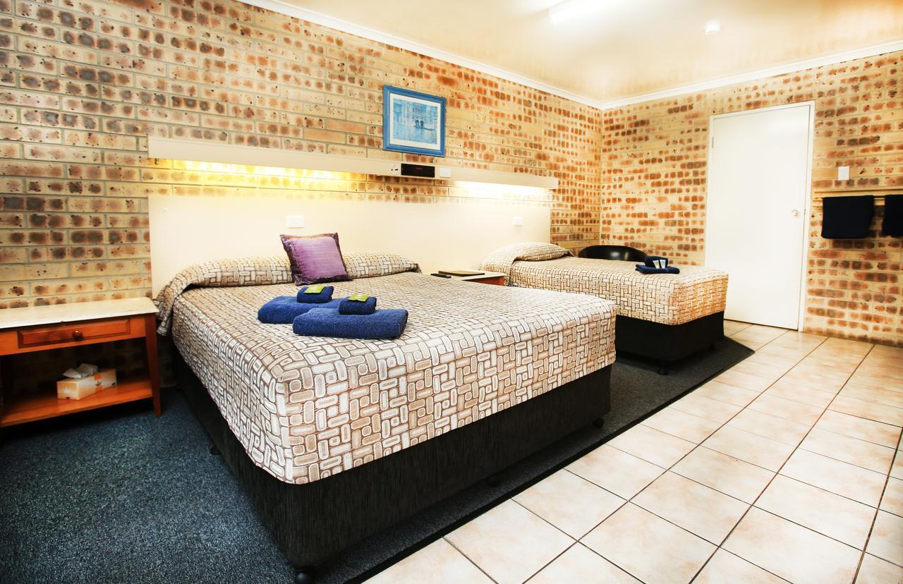 Central Motel Gin Gin Eksteriør billede