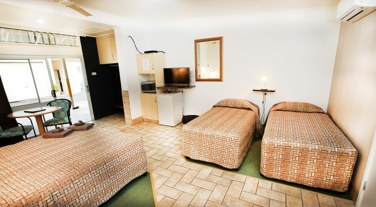 Central Motel Gin Gin Eksteriør billede