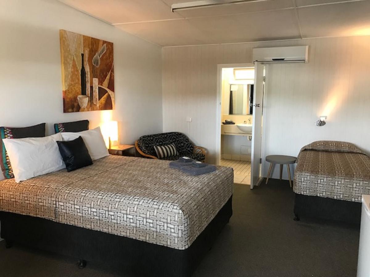 Central Motel Gin Gin Eksteriør billede